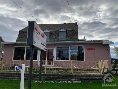 Spacious Restaurant plus upstairs Image# 2