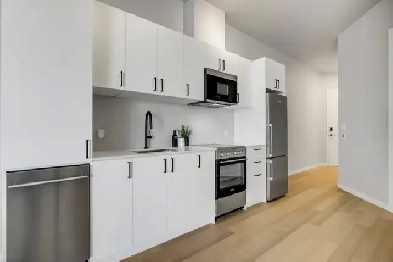 1BEDROOM   DEN AVAILABLE IN Île-des-Soeurs MONTREAL! (ALL INCLUS Image# 3