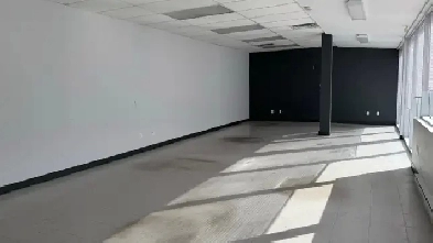 Office for rent  on Newman Boulevard in Lasalle 725sf Image# 7