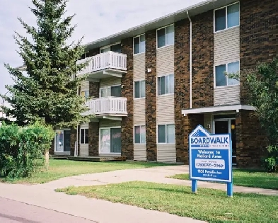 1 Bedroom - 9624 Franklin Ave. Image# 1