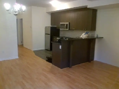 Prime Spot Townhouse Bathurst between Steeles and Finch 2 Bed Image# 3