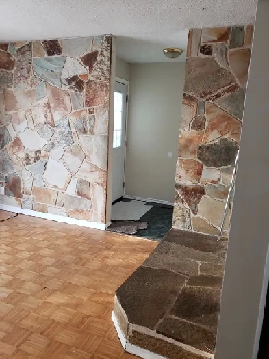 Room for rent in a nice quite neighbourhood in Maples Image# 6