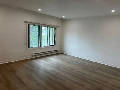 Spacious 5 1/2 in Saint-Leonard Image# 4