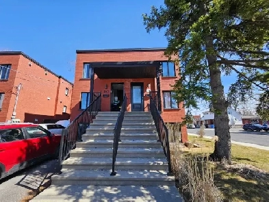 Condo complètement meublé à louer Image# 10