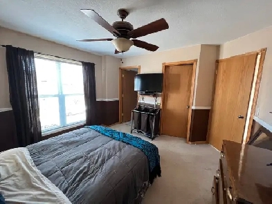 Master Bedroom For Rent w/ Ensuite! Image# 1