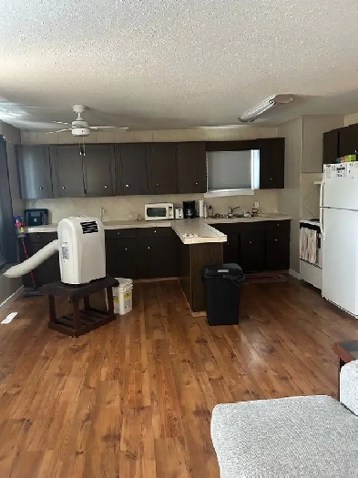 Humboldt 2 Bedroom main floor For Rent! Image# 3