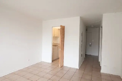 Studio apartment on De Maisonneuve near Concordia - ID 3978 Image# 1