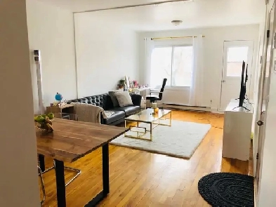 2 Chambres 1.5 Salle de bain - Près du Métro Jarry/Fabre Image# 1