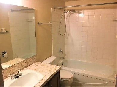 Large corner 1 bed apartment in Kensington, close to LRT & SAIT Image# 7