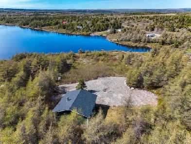 Affordable Private Cottage - On The Lake - 1 Acre Lot Image# 4