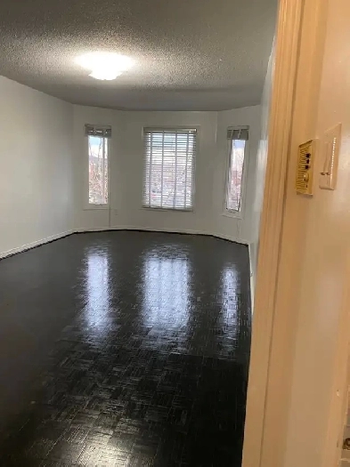One master bedroom with attached washroom  is available for rent Image# 1