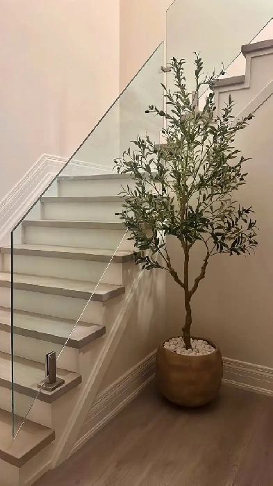 LUXURIOUS BR FOR RENT IN MODERN HOME CLOSE TO BEACH INNISFIL Image# 1