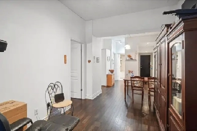CONDO À LOUER, EN FACE DU MÉTRO, INSONORISÉ Image# 24