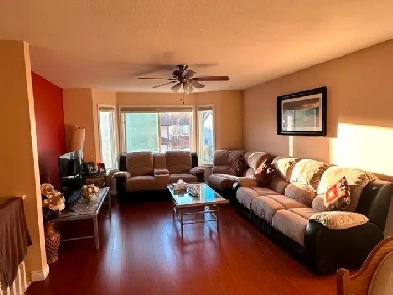 Upper Suite for Rent – 4 Bed, 2 Bath Image# 13