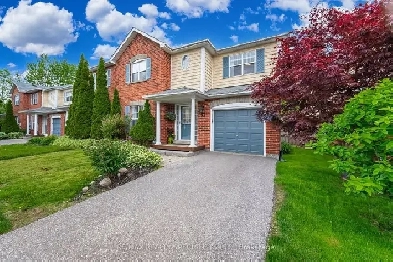 ✨WELL MAINTAINED 3 BEDROOM END UNIT TOWNHOME IN COURTICE! Image# 1
