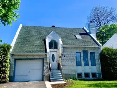 Maison meublée et tout inclus à louer à St Eustache /Laurentides Image# 1