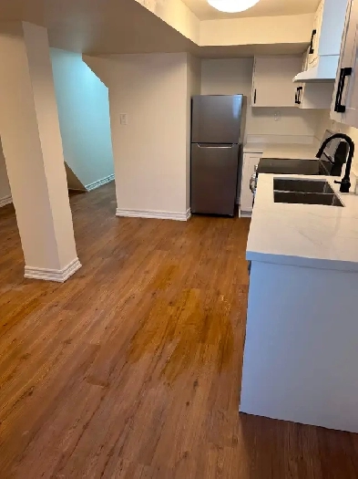 1br apartment near Coxwell Station Image# 2