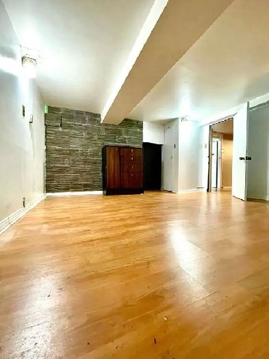 Large 3 ½ Unit near Plamondon Metro Station available Aug 1 Image# 1