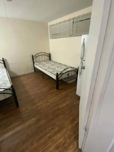 1 Private Room, Washroom & Kitchen is Available for Rent Image# 1