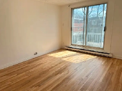 Grand 3 1/2 metro Cadillac Image# 1