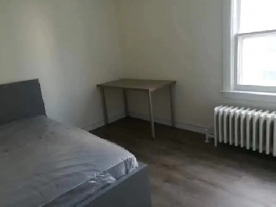 Bloor, Christie @ Ossington TTC, Room 2nd Flr Rent - 2Min to TTC Image# 3
