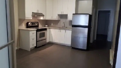 9517 Rue Lajeunesse – 3 ½   den (Ahuntsic Metro Sauve) Image# 1