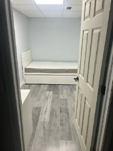 Room for rent close to Centennial college and U of TScarborough Image# 2