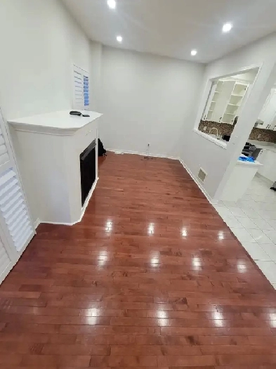 ROOMS AVAILABLE NEAR ERIN MILLS ,MISSISSUAGA Image# 7