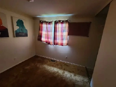 Room For Rent (5 Mins From Algonquin College) AVAILABLE JULY 1ST Image# 1