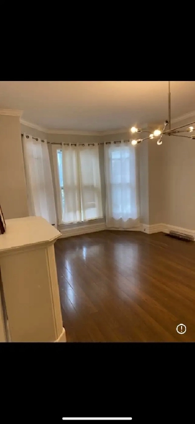 Beautiful large private room. Image# 3