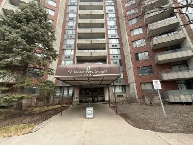 APPARTEMENT 4 1/2 À LOUER COMPLETEMENT RENOVÉ Image# 1