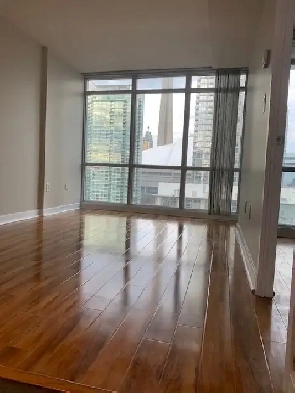1 Bed   Den, 1 Bath   1 parking - FREE RENT in JUNE Image# 12