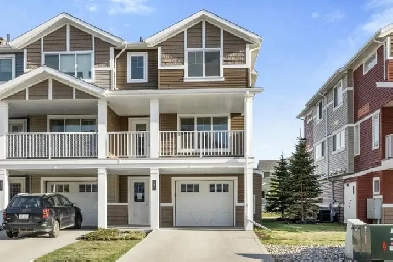 Row/Townhouse for Sale - 23-4537 Delhaye Way Image# 1