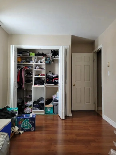 Medium Sized Room For Rent Image# 1