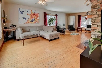 4 Beds 3 Baths House Image# 2