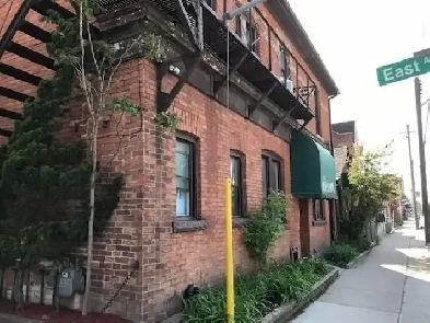 ( NEWLY renovated & Spacious $1350 1bdr apt) Image# 1