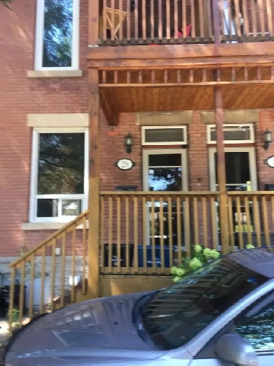 Duplex 2 bedroom avail July 1st Image# 1