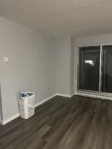 Living space for rent in Downtown Image# 3