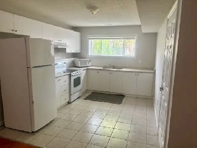 Wasaga Beach,  2 Bdrm Basement Apartment Image# 1