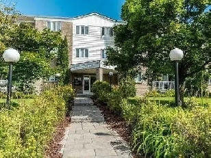 Grand Condo 4 1/2 à Cap-Rouge Image# 1