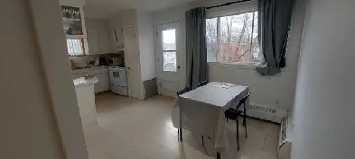 Room for rent in Montreal rue Daigle Image# 1