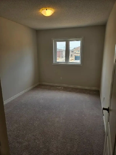 7 MIN DRIVE TO BROCK BRAND NEW HOUSE FOR RENT Image# 3