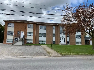 Grimsby, Large One Bedroom Apartment Image# 1