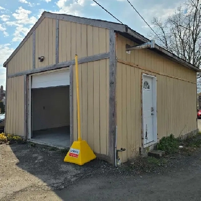 BOWMANVILLE PRIME LOCATION – WORKSHOP,  STORAGE, OR RETAIL Image# 1