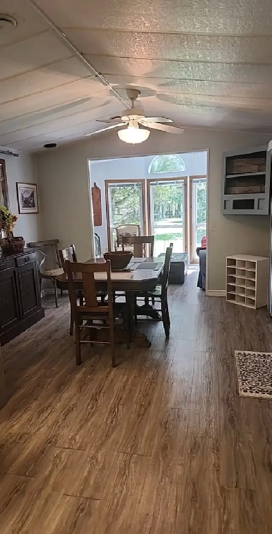 Golden Falcon Park Model Image# 1