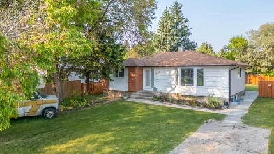 House in Fort Richmond for Sale Image# 8