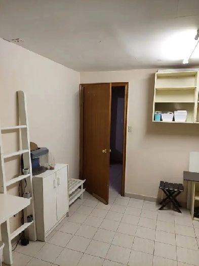 Large Room for Rent (Sheppard & Midland) - Double Occupancy Image# 6