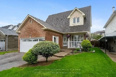 ✨COMFORT AND COOL 3 1 BDRM 4 BATHROOM HOME ON A QUIET STREET! Image# 1