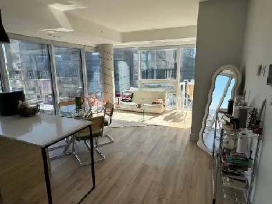 Appartement lumineux  – Vue panoramique, centre-ville Image# 1