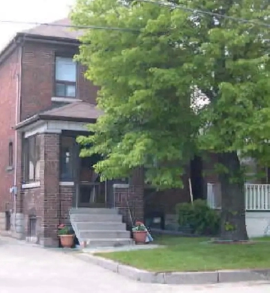 PRAIVATE ROOM FOR RENT- EGLINTON WEST, TORONTO, ONTARIO Image# 1